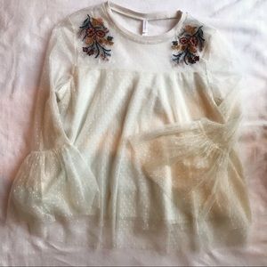 XHilaration embroidered top